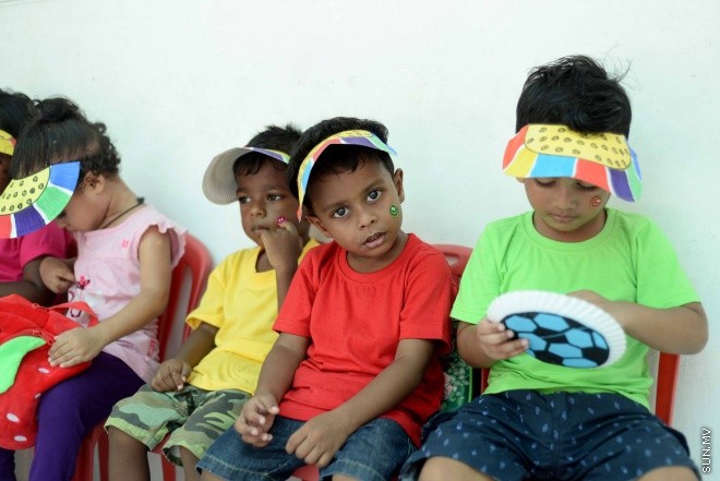 މޭ 10، 2016: ސުކޫލް ތަކުގައި ކުޑަކުދިންގެ ދުވަސް ފާހަގަކުރުން -- ސަން ފޮޓޯ/ މުހައްމަދު އަފްރާހް