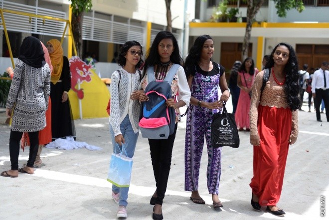 މޭ 10، 2016: ސުކޫލް ތަކުގައި ކުޑަކުދިންގެ ދުވަސް ފާހަގަކުރުން -- ސަން ފޮޓޯ/ މުހައްމަދު އަފްރާހް