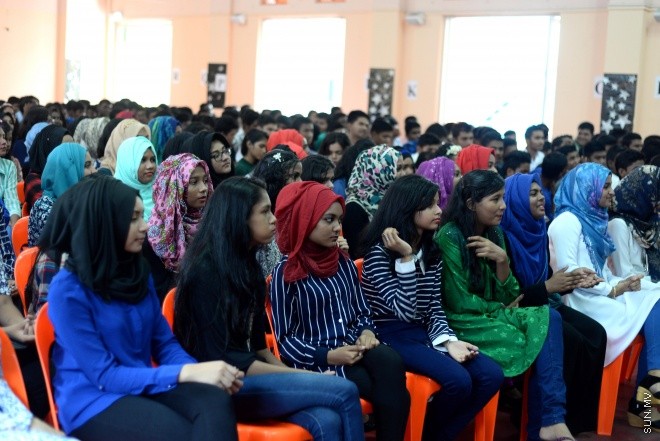 މޭ 10، 2016: ސުކޫލް ތަކުގައި ކުޑަކުދިންގެ ދުވަސް ފާހަގަކުރުން -- ސަން ފޮޓޯ/ މުހައްމަދު އަފްރާހް