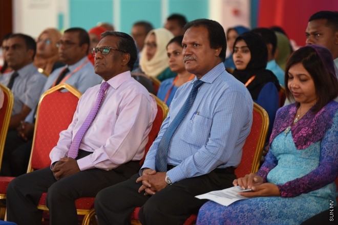 ދިވެހި ސިވިލްސާވިސް ކޮންފަރެންސް 2016 ނިންމާލުމުގެ ރަސްމިއްޔާތުގެ ތެރެއިން -- ސަން ފޮޓޯ/މުހައްމަދު އަފްރާހު