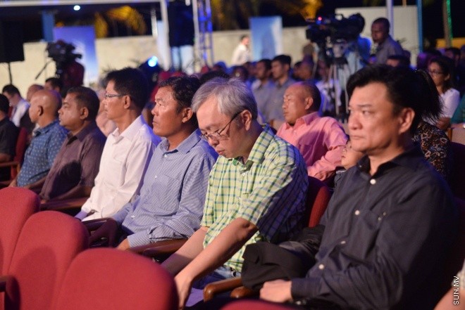 ޖޫން 5، 2016: އައިޖީއެމްއެޗްގެ 25 ބުރީގެ އިމާރާތުގެ ބިންގާ އެޅުމަށް ބޭއްވި ރަސްމިއްޔާތުގެ ތެރެއިން -- ސަން ފޮޓޯ/ ފަޔާޒު މޫސާ
