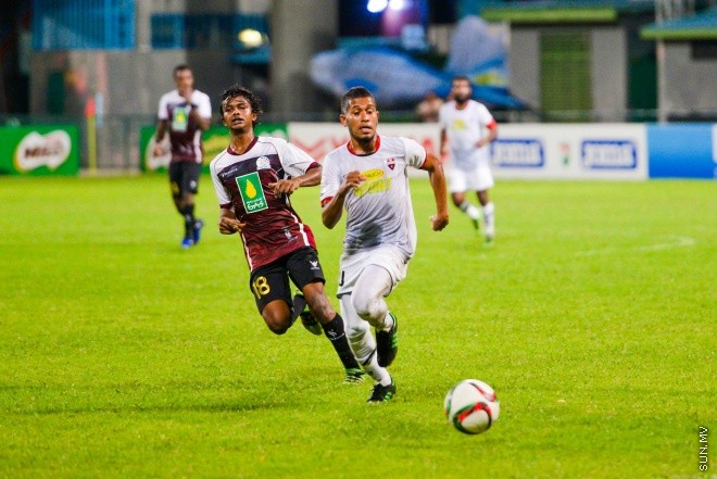 އުރީދޫ ދިވެހި ޕްރިމިއާ ލީގުގައި ބީޖީ އާއި ޓީސީ ބައްދަލުކުރި މެޗުގެ ތެރެއިން: އެ މެޗުން ޓީސީ މޮޅުވީ 4-1 ލަނޑުން --- ސަން ފޮޓޯ/ މުހައްމަދު އަފްރާހް