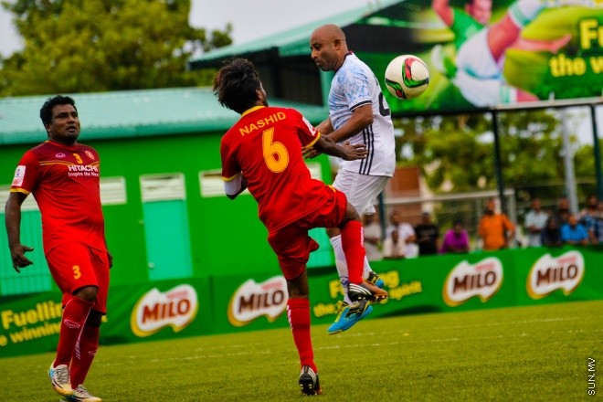 ރަމަޞާން ވެޓަރެންސް ކަޕްގައި ޔުނައިޓެޑް ވިކްޓަރީ އާއި ވިކްޓަރީ ކުޅުނު މެޗްގެ ތެރެއިން: ފުރިހަމަ ވަގުތު ދެ ޓީމް 2-2ގެ ނަތީޖާ އަކުން އެއްވަރު ވުމުން ނަތީޖާ ނެރެން ޖެހި ޕެނަލްޓީގައި 5-4ގެ ނަތީޖާ  އާއެކު މެޗު ކާމިޔާބް ކުރީ ޔުނައިޓެޑް ވިކްޓަރީ--- ސަން ފޮޓޯ/ މުހައްމަދު އަފްރާހް