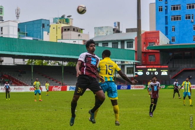 ޖުލައި 16، 2016: އުރީދޫ ދިވެހި ޕްރިމިއަރ ލީގުގައި ކުލަބް ވެލެންސިއާ އާއި ބީޖީ ސްޕޯޓްސް ކަލަބު ބައްދަލު ކުރި މެޗުގެ ތެރެއިން: އެ މެޗް ނިމިފައި ވަނީ ދެޓިމުން ކުރެ އެއްޓީމަކަށް ވެސް ލަނޑެއް ނުޖެހި އެއްވަރު ވެގެން. މި ނަތީޖާއާ އެކު ވެލެންސިއާ ވަނީ ލީގުގެ ތިން ވަނަ އަށް ޖެހިލާފައި -- ސަން ފޮޓޯ: މުޙައްމަދު އަފްރާހް

