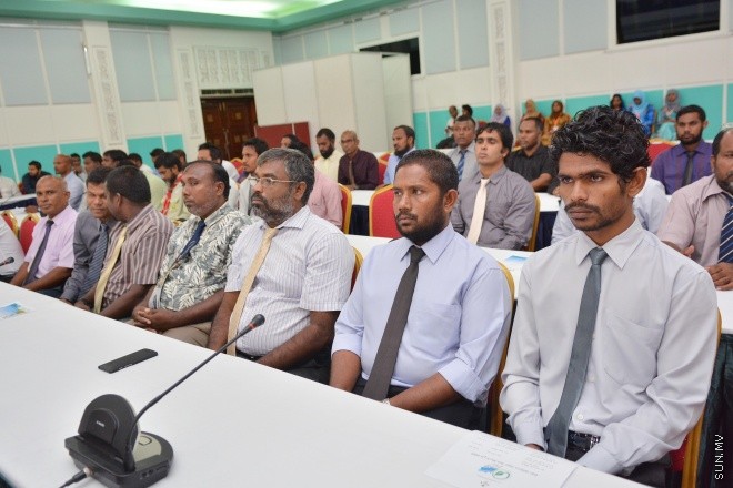 ޖުލައި 16، 2016: ސާފުރާއްޖެ ގައުމީ މަހާސިންތާ 2016 ހުޅުވުމުގެ ރަސްމިއްޔާތުގެ ތެރެއިން: މަހާސިންތާގައި ރަށްރަށުގެ ކައުންސިލަރުންނާއިއެކު ޖުމްލަ 265 ބައިވެރިއަކު ބައިވެރިވޭ -- ސަން ފޮޓޯ/ ފަޔާޒު މޫސާ