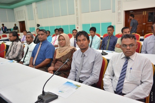 ޖުލައި 16، 2016: ސާފުރާއްޖެ ގައުމީ މަހާސިންތާ 2016 ހުޅުވުމުގެ ރަސްމިއްޔާތުގެ ތެރެއިން: މަހާސިންތާގައި ރަށްރަށުގެ ކައުންސިލަރުންނާއިއެކު ޖުމްލަ 265 ބައިވެރިއަކު ބައިވެރިވޭ -- ސަން ފޮޓޯ/ ފަޔާޒު މޫސާ