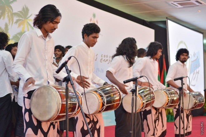 ޖުލައި 16، 2016: ސާފުރާއްޖެ ގައުމީ މަހާސިންތާ 2016 ހުޅުވުމުގެ ރަސްމިއްޔާތުގެ ތެރެއިން: މަހާސިންތާގައި ރަށްރަށުގެ ކައުންސިލަރުންނާއިއެކު ޖުމްލަ 265 ބައިވެރިއަކު ބައިވެރިވޭ -- ސަން ފޮޓޯ/ ފަޔާޒު މޫސާ