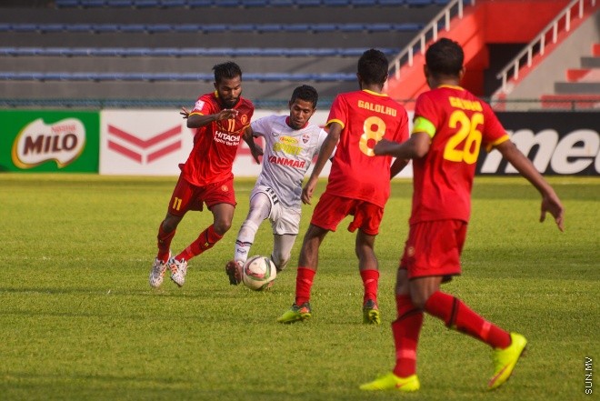 20 ޖުލައި 2016: އުރީދޫ ދިވެހި ޕްރިމިއާ ލީގުގައި ވިކްޓަރީ އާއި ޓިސީ ބައްދަލު ކުރިމެޗުގެ ތެރެއިން: ވިކްޓަރީ ސްޕޯޓްސް ކްލަބް އަތުން 1-0 އިން މޮޅުވެ އުރީދޫ ދިވެހި ޕްރިމިއާ ލީގުގެ ދެ ވަނަ މަގާމަށް 14 ޕޮއިންޓާއެކު ޓީސީ ސްޕޯޓްސް އަރައިފި--- ސަން ފޮޓޯ/ މުހައްމަދު އަފްރާހް