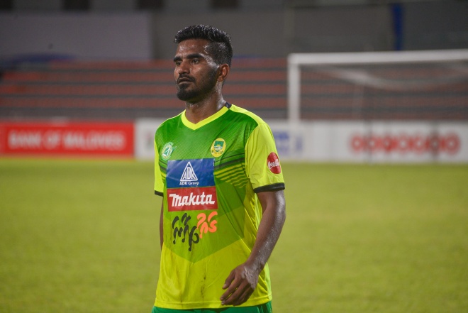 20 ޖުލައި 2016: އުރީދޫ ދިވެހި ޕްރިމިއަރ ލީގުގައި ބީޖީ އާއި މާޒިޔާ ބައްދަލު ކުރި މެޗް އައްފަހު އަޝްފާގް ދަނޑުން ފައިބަނީ: ބީޖީ ސްޕޯޓްސް 1-0 އިން ބަލިކޮށް އުރީދޫ ދިވެހި ޕްރެމިއާ ލީގުގައި މާޒިޔާ އެއްވަނާގައި ފަރަގު ބޮޑުކޮށްފި---ސަން ފޮޓޯ/ އަރްރާހް