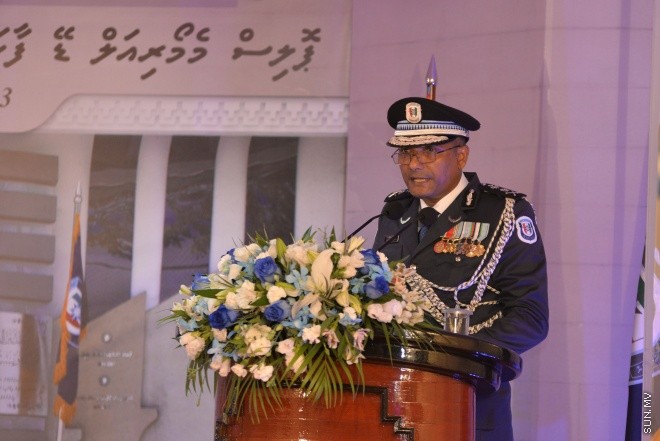 23 ޖުލައި 2016: ފުލުހުންގެ މެމޯރިއަލްޑޭ ފާހަގަކުރުމަށް މިރޭ އިސްކަންދަރު ކޮށީގައި ބޭއްވި ރަސްމިއްޔާތުގެ ތެރެއިން -- ސަން ފޮޓޯ/ މުހައްމަދު އަފްރާހް
