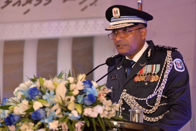 23 ޖުލައި 2016: ފުލުހުންގެ މެމޯރިއަލްޑޭ ފާހަގަކުރުމަށް މިރޭ އިސްކަންދަރު ކޮށީގައި ބޭއްވި ރަސްމިއްޔާތުގެ ތެރެއިން -- ސަން ފޮޓޯ/ މުހައްމަދު އަފްރާހް
