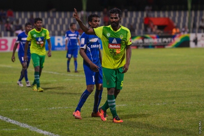 އޮގަސްޓް 7، 2016: އުރީދޫ ދިވެހި ޕްރިމިއާ ލީގުގައި މިރޭ މާޒިޔާ އާއި ނިއުރޭޑިއަންޓް ބައްދަލު ކުރި މެޗުގެ ތެރެއިން: 2-0 ގެ ނަތީޖާއަކުން އެ މެޗު ކާމިޔާބް ކުރީ މާޒިޔާ--- ސަން ފޮޓޯ/ މުހައްމަދު އަފްރާހް