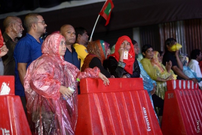 26 އޮގަސްޓް 2016: އިދިކޮޅު އިއްތިހާދުން މާލޭގައި ބޭއްވި އެއްވުމުގެ ތެރެއިން--- ސަން ފޮޓޯ: މުހައްމަދު އަފްރާހް