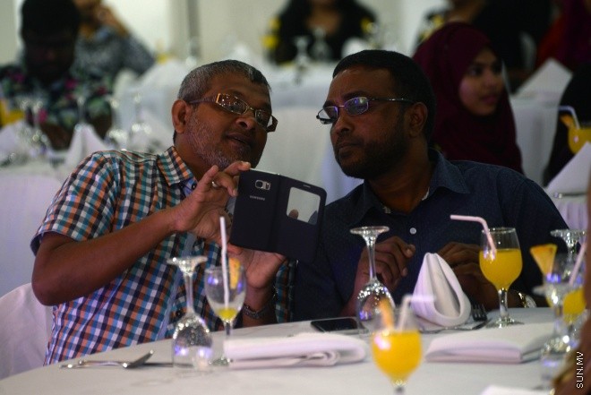28 އޮގަސްޓް 2016: ބިތުފަންގީގެ ދެވަން ސިލްސިލާ ނިންމާލުމުގެ ރަސްމިއްޔާތުގެ ތެރެެއިން---ސަން ފޮޓޯ: މުހައްމަދު އަފްރާހް
