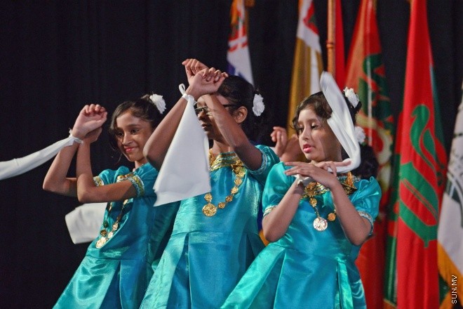 ސެޕްޓެމްބަރ 5، 2016: މަޖީދިއްޔާ ސްކޫލްގެ މިދިޔަ އަހަރުގެ އަހަރީ އިނާމު ދިނުމުގެ ޖަލްސާގެ ތެރެއިން -- ސަން ފޮޓޯ/ ފަޔާޒު މޫސާ