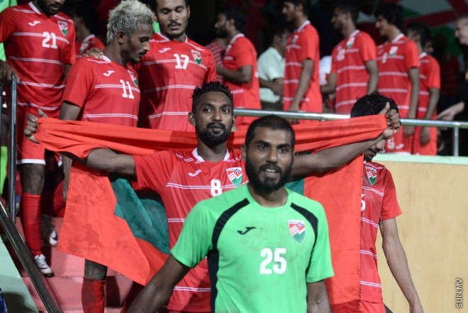 ސެޕްޓެމްބަރ 6، 2016: އޭއެފްސީ އޭޝިއަން ކަޕް ކޮލިފިކޭޝަންގެ ޕްލޭއޯފް ފުރަތަމަ ލެގުގައި ރާއްޖެ އާއި ލާއޯސް ބައްދަލުކުރި މެޗުގެ ތެރެއިން -- ސަން ފޮޓޯ/ މުހައްމަދު އަފްރާހް