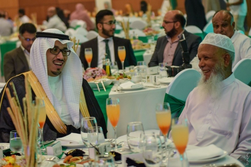 ސެޕްޓެމްބަރ23، 2016: ސައުދީ އަރަބިއްޔާގެ 86 ވަނަ ގައުމީ ދުވަހުގެ މުނާސްބަތުގައި ކުރުބާ މޯލްޑިވްސް ރިސޯޓްގައި ބޭއްވި ރަސްމިއްޔާތުގެ ތެރެއިން--- ސަން ފޮޓޯ: މުހައްމަދު އަފްރާހް