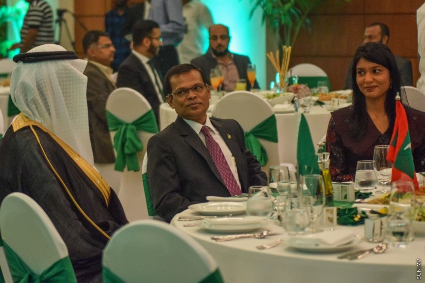 ސެޕްޓެމްބަރ23، 2016: ސައުދީ އަރަބިއްޔާގެ 86 ވަނަ ގައުމީ ދުވަހުގެ މުނާސްބަތުގައި ކުރުބާ މޯލްޑިވްސް ރިސޯޓްގައި ބޭއްވި ރަސްމިއްޔާތުގެ ތެރެއިން--- ސަން ފޮޓޯ: މުހައްމަދު އަފްރާހް
