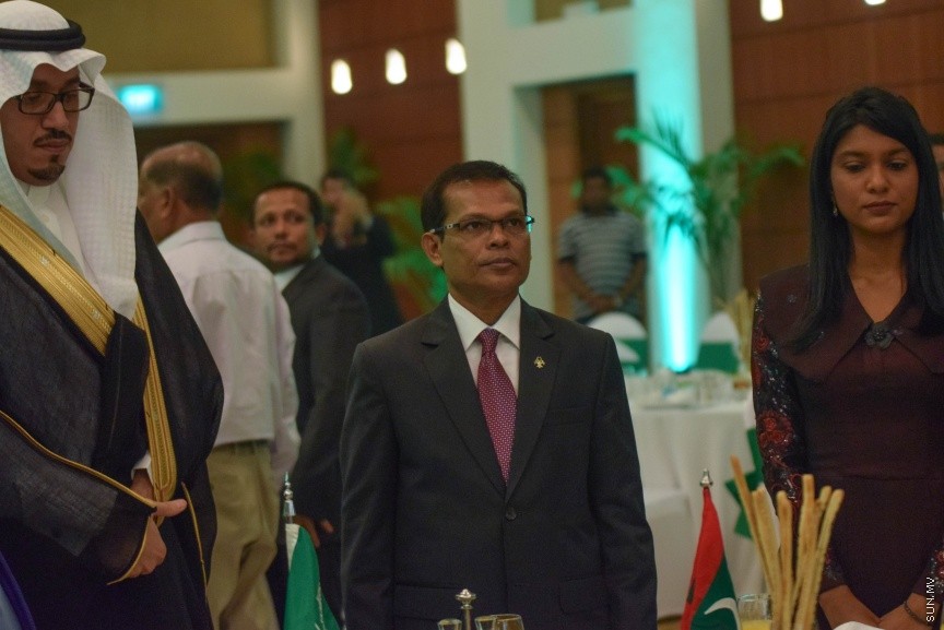 ސެޕްޓެމްބަރ23، 2016: ސައުދީ އަރަބިއްޔާގެ 86 ވަނަ ގައުމީ ދުވަހުގެ މުނާސްބަތުގައި ކުރުބާ މޯލްޑިވްސް ރިސޯޓްގައި ބޭއްވި ރަސްމިއްޔާތުގެ ތެރެއިން--- ސަން ފޮޓޯ: މުހައްމަދު އަފްރާހް
