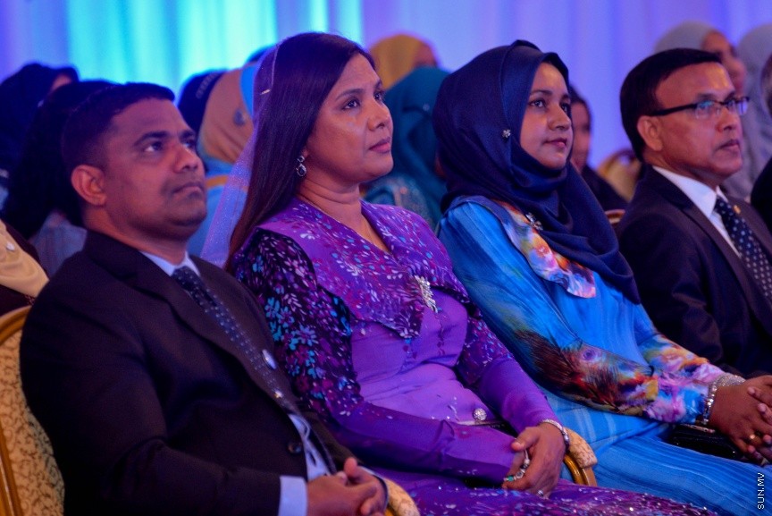 25 ސެޕްޓެމްބަރ 2016: ޖަމާލުއްދިީން ސްކޫލްގެ 2015ވަނަ އަހަރުގެ އަހަރީ އިނާމް ދިނުމުގެ ރަސްމިއްޔާތުގެ ތެރެއިން -- ސަން ފޮޓޯ/ މުހައްމަދު އަފްރާހް