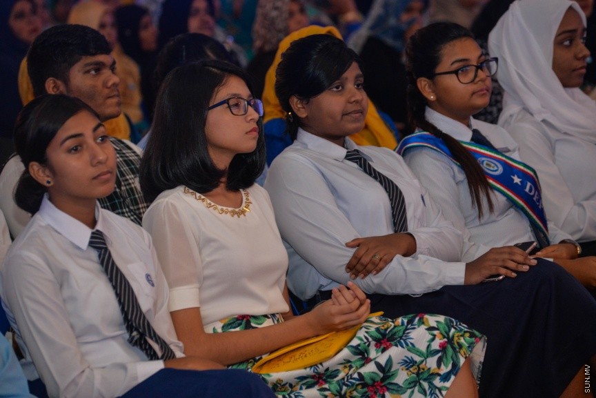25 ސެޕްޓެމްބަރ 2016: ޖަމާލުއްދިީން ސްކޫލްގެ 2015ވަނަ އަހަރުގެ އަހަރީ އިނާމް ދިނުމުގެ ރަސްމިއްޔާތުގެ ތެރެއިން -- ސަން ފޮޓޯ/ މުހައްމަދު އަފްރާހް