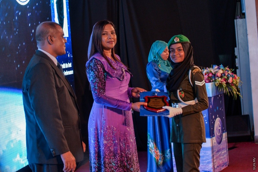25 ސެޕްޓެމްބަރ 2016: ޖަމާލުއްދިީން ސްކޫލްގެ 2015ވަނަ އަހަރުގެ އަހަރީ އިނާމް ދިނުމުގެ ރަސްމިއްޔާތުގެ ތެރެއިން -- ސަން ފޮޓޯ/ މުހައްމަދު އަފްރާހް