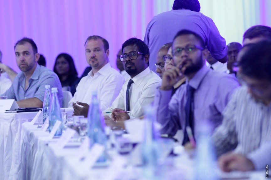 ސެޕްޓެމްބަރ 27، 2016: ޓޫރިޒަމް ދާއިރާގެ އިސްބޭފުޅުންގެ ފޯރަމް ފެށުމަށް ބޭއްވި ރަސްމިއްޔާތުގެ ތެރެއިން -- ސަން ފޮޓޯ/ ފަޔާޒު މޫސާ