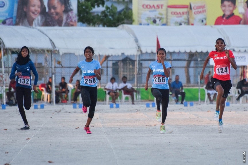 އޮކްޓޯބަރ 6، 2016: ގައުމީ އެތުލެޓިކްސް މުބާރާތުގެ ތެރެއިން -- ސަން ފޮޓޯ/ ފަޔާޒު މޫސާ