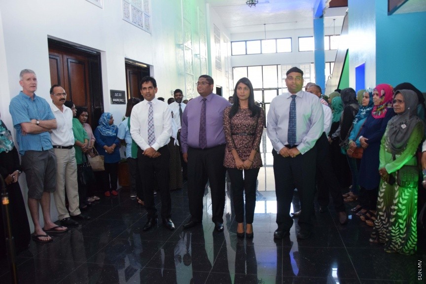 އޮކްޓޯބަރ 10، 2016: ދަނޑުވެރިންގެ ދުވަހާ ގުޅިގެން ދަރުބާރުގޭގައި ކުރިއަށް ދާ  ދަނޑުވެރިކަމުގެ ހާއްސަ މައުރަޒުގެ ތެރެއިން -- ސަން ފޮޓޯ/ ފަޔާޒު މޫސާ
