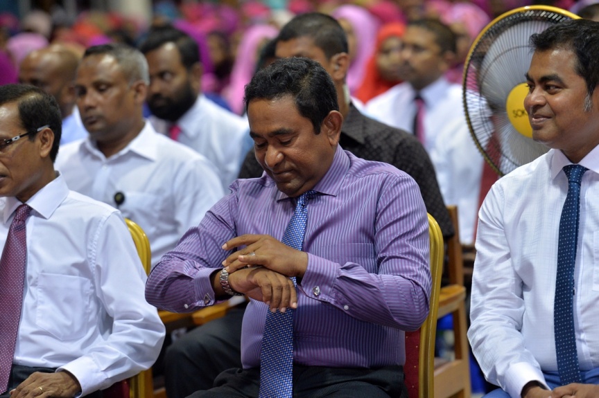 އޮކްޓޯބަރ 10، 2016: ފުވައްމުލައް ސިޓީގެ ފަނާއި ނަރުދަމާގެ ނިޒާމްގެ އަމަލީ މަސައްކަތް ފެއްޓެވުމަށް  ފުވައްމުލައް ސިޓީގައި  ބޭއްވި ޖަލްސާގެ ތެރެއިން -- ފޮޓޯ/ ރައީސް އޮފީސް