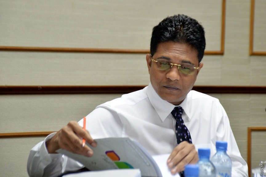 ނޮވެމްބަރ 10، 2016: އަންނަ އަހަރަށް ލަފާކުރާ ބަޖެޓު ދިރާސާކުރުމުގެ މަސައްކަތް ކުރާ ބަޖެޓު ކޮމިޓީގެ ބައްދަލުވުމުގެ ތެރެއިން: މިއަދު ވަނީ ދައުލަތުގެ ހަތަރު ވުޒާރާއެއްގެ މިނިސްޓަރުން ކޮމެޓީއަށް ހާޒުކޮށްފައި -- ސަން ފޮޓޯ/ ފަޔާޒު މޫސާ