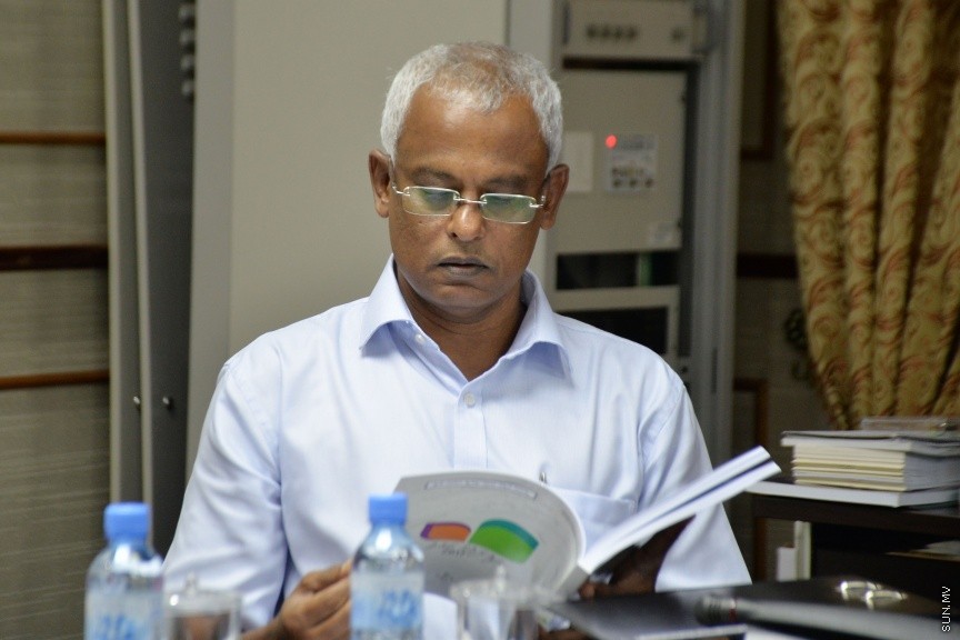 ނޮވެމްބަރ 10، 2016: އަންނަ އަހަރަށް ލަފާކުރާ ބަޖެޓު ދިރާސާކުރުމުގެ މަސައްކަތް ކުރާ ބަޖެޓު ކޮމިޓީގެ ބައްދަލުވުމުގެ ތެރެއިން: މިއަދު ވަނީ ދައުލަތުގެ ހަތަރު ވުޒާރާއެއްގެ މިނިސްޓަރުން ކޮމެޓީއަށް ހާޒުކޮށްފައި -- ސަން ފޮޓޯ/ ފަޔާޒު މޫސާ