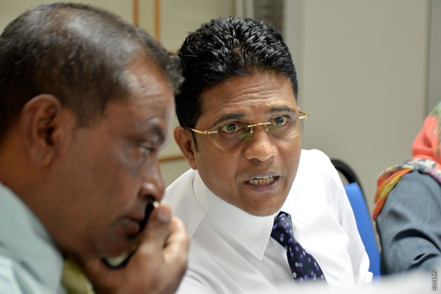 ނޮވެމްބަރ 10، 2016: އަންނަ އަހަރަށް ލަފާކުރާ ބަޖެޓު ދިރާސާކުރުމުގެ މަސައްކަތް ކުރާ ބަޖެޓު ކޮމިޓީގެ ބައްދަލުވުމުގެ ތެރެއިން: މިއަދު ވަނީ ދައުލަތުގެ ހަތަރު ވުޒާރާއެއްގެ މިނިސްޓަރުން ކޮމެޓީއަށް ހާޒުކޮށްފައި -- ސަން ފޮޓޯ/ ފަޔާޒު މޫސާ