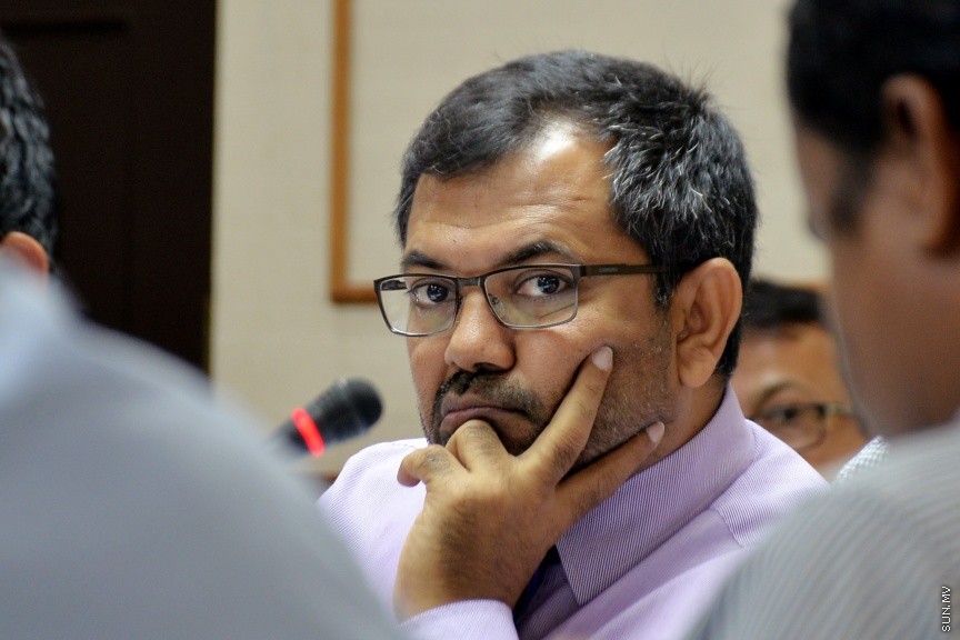 ނޮވެމްބަރ 10، 2016: އަންނަ އަހަރަށް ލަފާކުރާ ބަޖެޓު ދިރާސާކުރުމުގެ މަސައްކަތް ކުރާ ބަޖެޓު ކޮމިޓީގެ ބައްދަލުވުމުގެ ތެރެއިން: މިއަދު ވަނީ ދައުލަތުގެ ހަތަރު ވުޒާރާއެއްގެ މިނިސްޓަރުން ކޮމެޓީއަށް ހާޒުކޮށްފައި -- ސަން ފޮޓޯ/ ފަޔާޒު މޫސާ