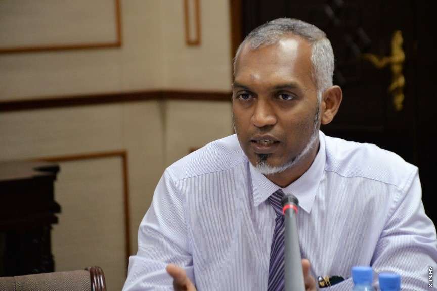ނޮވެމްބަރ 10، 2016: އަންނަ އަހަރަށް ލަފާކުރާ ބަޖެޓު ދިރާސާކުރުމުގެ މަސައްކަތް ކުރާ ބަޖެޓު ކޮމިޓީގެ ބައްދަލުވުމުގެ ތެރެއިން: މިއަދު ވަނީ ދައުލަތުގެ ހަތަރު ވުޒާރާއެއްގެ މިނިސްޓަރުން ކޮމެޓީއަށް ހާޒުކޮށްފައި -- ސަން ފޮޓޯ/ ފަޔާޒު މޫސާ