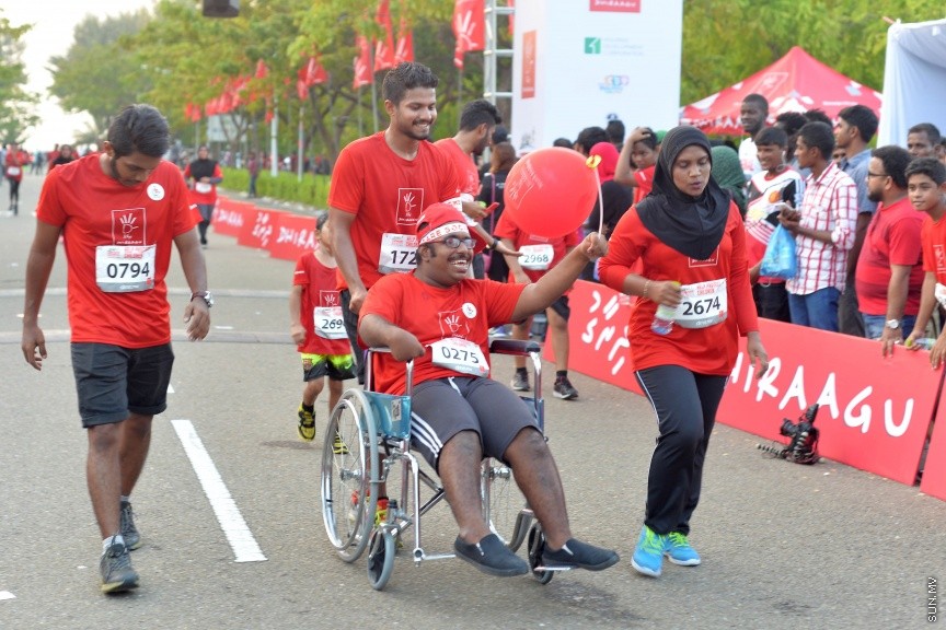 11 ނޮވެމްބަރ 2016: ދިރާގު މޯލްޑިވްސް ރޯޑް ރޭސް 2016: 2007 ވަނަ އަހަރުން ފެށިގެން ބާއްވަމުން އަންނަ ދިރާގު މޯލްޑިވްސް ރޯޑް ރޭސް މިއަހަރު ހުޅުމާލޭގައި ބާއްވާފައި ވަނީ 3000 ބައިވެރިންނާއެކު -- ސަން ފޮޓޯ: ފަޔާޒް މޫސާ