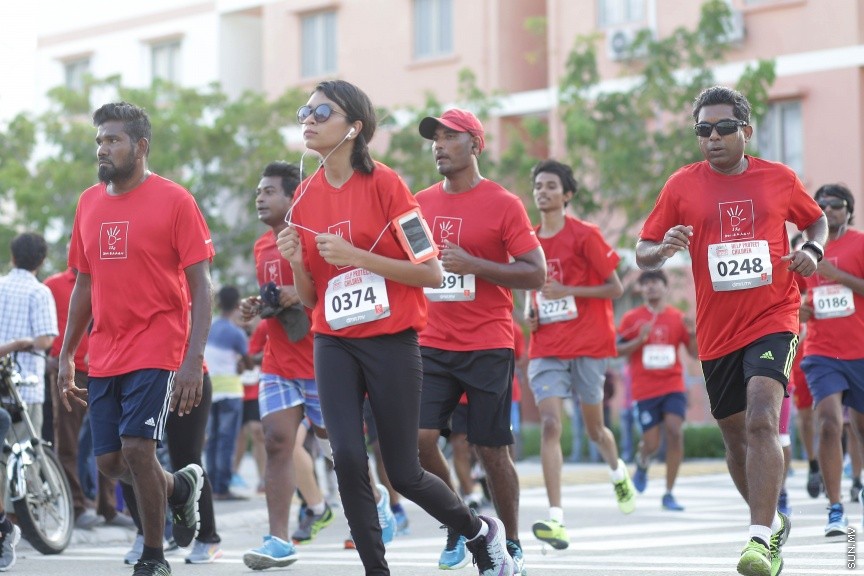 11 ނޮވެމްބަރ 2016: ދިރާގު މޯލްޑިވްސް ރޯޑް ރޭސް 2016: 2007 ވަނަ އަހަރުން ފެށިގެން ބާއްވަމުން އަންނަ ދިރާގު މޯލްޑިވްސް ރޯޑް ރޭސް މިއަހަރު ހުޅުމާލޭގައި ބާއްވާފައި ވަނީ 3000 ބައިވެރިންނާއެކު -- ސަން ފޮޓޯ: ފަޔާޒް މޫސާ