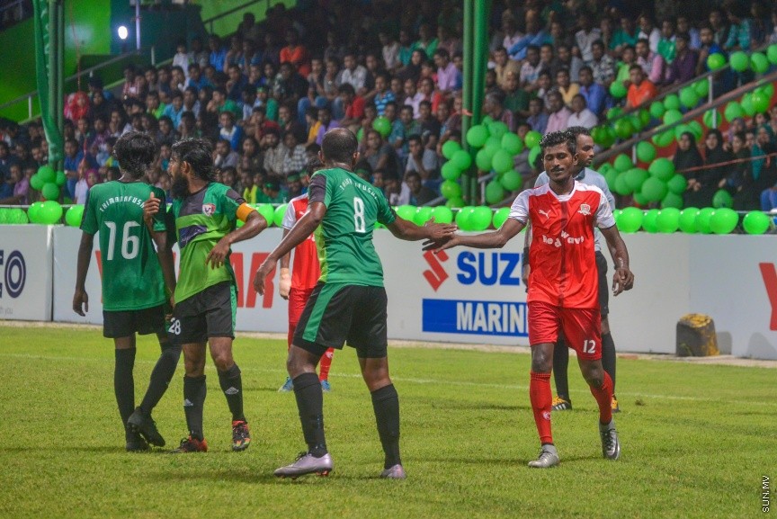 12 ނޮވެމްބަރ 2016: މިނިވަން ޗެމްޕިއަންޝިޕް ފުޓްބޯޅަ މުބާރާތުގެ ފައިނަލް މެޗުގެ ތެރެއިން: ގައުމީ ފުޓްބޯޅަ ދަނޑުގައި މިރޭ ތ. ތިމަރަފުއްޓާއި  ބ. އޭދަފުށި ބައްދަލުކުރި އެ މުޗު 1-0 ގެ ނަތީޖާއަކުން ކާމިޔާބު ކޮށް އޭދަފުށި ވަނީ މުބާރާތުގެ ޗެމްޕިއަންކަން ހޯދާފަ---ސަން ފޮޓޯ: އަފްރާހް