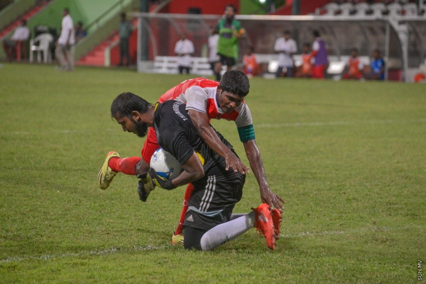 12 ނޮވެމްބަރ 2016: މިނިވަން ޗެމްޕިއަންޝިޕް ފުޓްބޯޅަ މުބާރާތުގެ ފައިނަލް މެޗުގެ ތެރެއިން: ގައުމީ ފުޓްބޯޅަ ދަނޑުގައި މިރޭ ތ. ތިމަރަފުއްޓާއި  ބ. އޭދަފުށި ބައްދަލުކުރި އެ މުޗު 1-0 ގެ ނަތީޖާއަކުން ކާމިޔާބު ކޮށް އޭދަފުށި ވަނީ މުބާރާތުގެ ޗެމްޕިއަންކަން ހޯދާފަ---ސަން ފޮޓޯ: އަފްރާހް