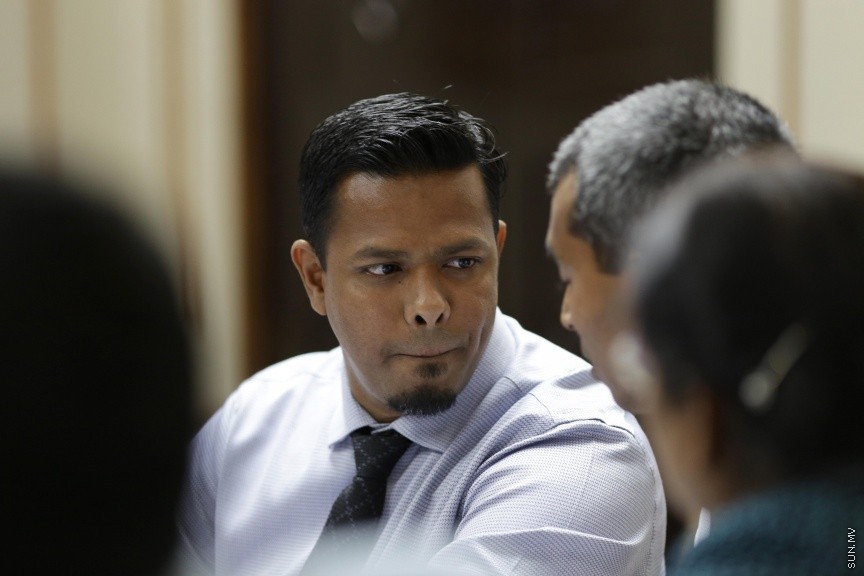 ނޮވެމްބަރ 13، 2016: އަންނަ އަހަރަށް ލަފާކުރާ ދައުލަތުގެ ބަޖެޓު ދިރާސާކުރާ ކޮމިޓީއަށް  މަރުކަޒީ ބޭންކްގެ ގަވަރުނަރާއި އޮޑިޓަރ ޖެނެރަލް ހާޒިރުކުރުން -- ސަން ފޮޓޯ/ ފަޔާޒު މޫސާ