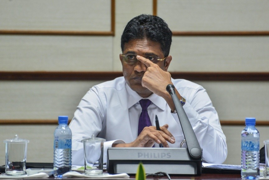 17 ނޮވެމްބަރު 2016: އަންނަ އަހަރަށް ލަފާކުރާ ބަޖެޓް ދިރާސާ ކުރާ ކޮމެޓީގެ މިއަހަރުގެ އެންމެ ފަހު ބައްދަލުވުމުގެ ތެރެއިން: 2017 ވަނަ އަހަރުގެ ބަޖެޓް ދިރާސާކުރުމަށް ނުވަ ބައްދަލުވުމެއް ބާއްވައި، ދިވެހި ތާރީހުގައި މިހާތަނަށް ފާސްކުރި އެންމެ ބޮޑު ބަޖެޓް، 26.7 ބިލިއަން ރުފިޔާގެ ދައުލަތުގެ ބަޖެޓް ފާސްކުރީ ކޮމެޓީގެ އަގުލަބިއްޔަތުން--- ސަން ފޮޓޯ/ މުހައްމަދު އަފްރާހް