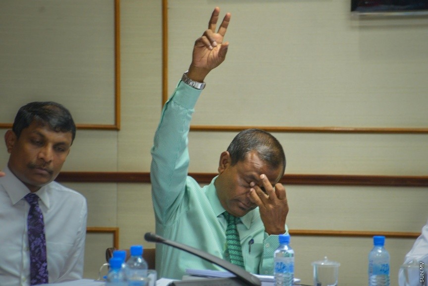 17 ނޮވެމްބަރު 2016: އަންނަ އަހަރަށް ލަފާކުރާ ބަޖެޓް ދިރާސާ ކުރާ ކޮމެޓީގެ މިއަހަރުގެ އެންމެ ފަހު ބައްދަލުވުމުގެ ތެރެއިން: 2017 ވަނަ އަހަރުގެ ބަޖެޓް ދިރާސާކުރުމަށް ނުވަ ބައްދަލުވުމެއް ބާއްވައި، ދިވެހި ތާރީހުގައި މިހާތަނަށް ފާސްކުރި އެންމެ ބޮޑު ބަޖެޓް، 26.7 ބިލިއަން ރުފިޔާގެ ދައުލަތުގެ ބަޖެޓް ފާސްކުރީ ކޮމެޓީގެ އަގުލަބިއްޔަތުން--- ސަން ފޮޓޯ/ މުހައްމަދު އަފްރާހް