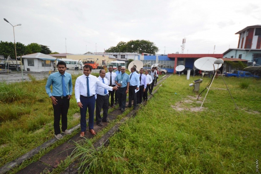 ނޮވެމްބަރ 21، 2016: މެޓް އޮފީހުން ހޯދާފައިވާ ކާމިޔާބީތައް ނޫސްވެރިންނާ ހިއްސާކުރުމާއި މެޓް އޮފީހުގެ މަސައްކަތްތައް ދައްކާލުމަށް ބޭއްވި ރަސްމިއްޔާތުގެ ތެރެއިން---ސަން ފޮޓޯ// ފަޔާޒު މޫސާ