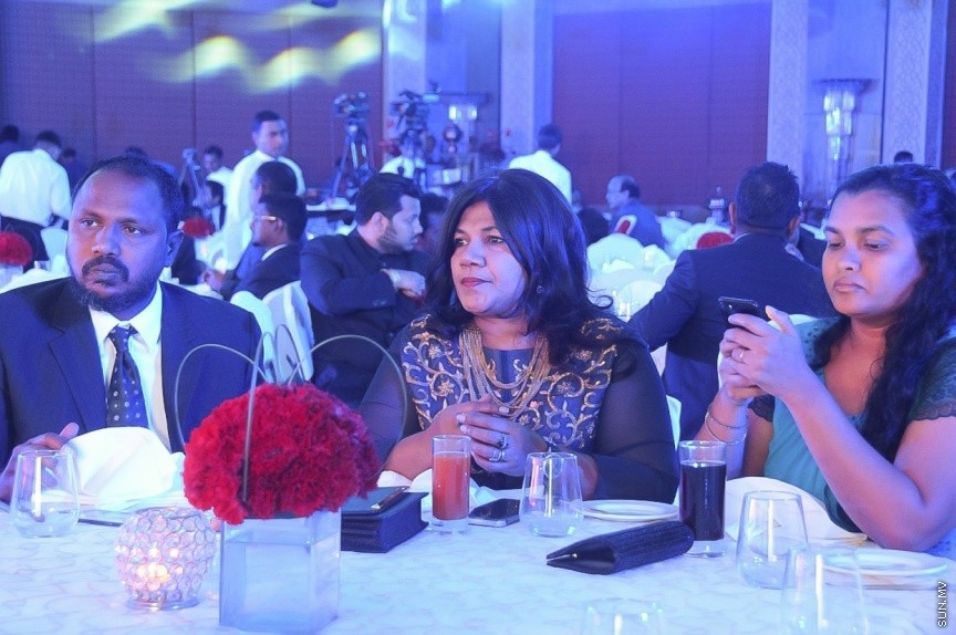 މޯލްޑިވްސް އިންވެސްޓްމެންޓް ފޯރަމް 2016 ގެ ގާލާ ޖާފަތް - މި ޖާފަތުގައި އިންޑިއާއާއި ރާއްޖޭގެ ގިނަ ވިޔަފާރިވެރިން ބައިވެރިވި -- ސަން ފޮޓޯ/ މާހިލް މުހައްމަދު