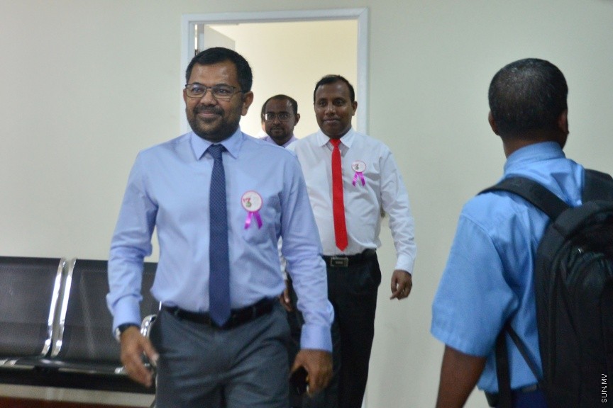 ނޮވެމްބަރ 22، 2016: މި ސަރުކާރަށް ތިން އަހަރު ފުރުން ފާހަގަކުރުމަށް ހޯމް މިނިސްޓްރީގައި ބޭއްވި ހަފްލާގެ ތެރެއިން -- ސަން ފޮޓޯ/ ފަޔާޒު މޫސާ