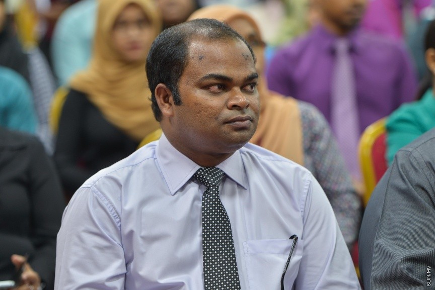 24 ނޮވެމްބަރ 2016: ޕީޖީ އޮފީހުގެ "ކުއާޓާ ރިޕޯޓް" ނެރުމައް ބޭއްވި ރަސްމިއްޔާތުގެ ތެރެއިން---ސަން ފޮޓޯ// މުހައްމަދު އަފްރާހް