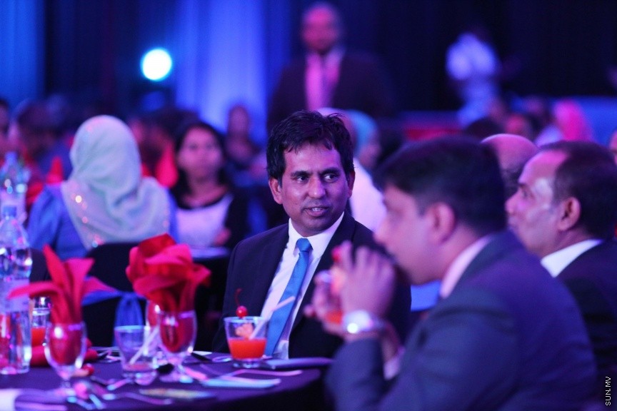 ނޮވެމްބަރ 27، 2016: ރައީސް ޔާމީން ސަރުކާރަށް ތިން އަހަރު ފާހަގަކުރުމުގެ ގޮތުން އެލައިޑް އިންޝޫރެންސް ކޮމްޕެނީގެ ފަރާތުން ދަރުބާރުގޭގައި ބޭއްވި ހާއްސަ ރަސްމިއްޔާތުގެ ތެރެއިން -- ސަން ފޮޓޯ/ ފަޔާޒު މޫސާ