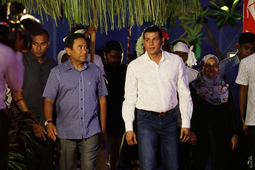 ނޮވެމްބަރ 29، 2016: ސޮދަގާތު ފައުންޑޭޝަނުން ކުރިއަށްގެންދިޔަ "ހިތާނީ އުފާ"ގެ ނިންމުން ފާހަގަކުރުމަށް ހުޅުމާލޭ ޣާޒީ ސްކޫލުގައި ބޭއްވި ރަސްމިއްޔާތުގެ ތެރެއިން --- ސަން ފޮޓޯ/ ފަޔާޒު މޫސާ