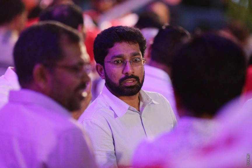 ނޮވެމްބަރ 29، 2016: ސޮދަގާތު ފައުންޑޭޝަނުން ކުރިއަށްގެންދިޔަ "ހިތާނީ އުފާ"ގެ ނިންމުން ފާހަގަކުރުމަށް ހުޅުމާލޭ ޣާޒީ ސްކޫލުގައި ބޭއްވި ރަސްމިއްޔާތުގެ ތެރެއިން --- ސަން ފޮޓޯ/ ފަޔާޒު މޫސާ