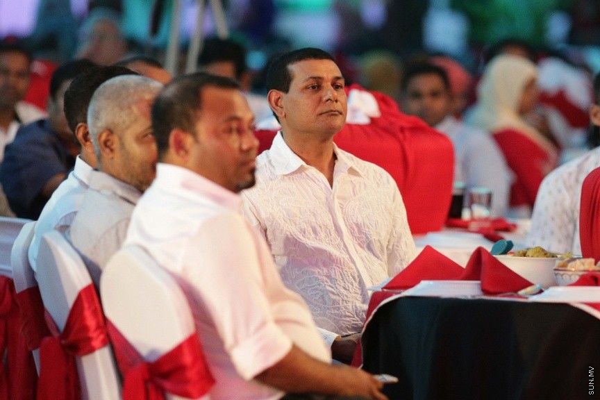 ނޮވެމްބަރ 29، 2016: ސޮދަގާތު ފައުންޑޭޝަނުން ކުރިއަށްގެންދިޔަ "ހިތާނީ އުފާ"ގެ ނިންމުން ފާހަގަކުރުމަށް ހުޅުމާލޭ ޣާޒީ ސްކޫލުގައި ބޭއްވި ރަސްމިއްޔާތުގެ ތެރެއިން --- ސަން ފޮޓޯ/ ފަޔާޒު މޫސާ